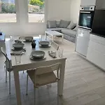 App 2 Centre , 6 Personnes